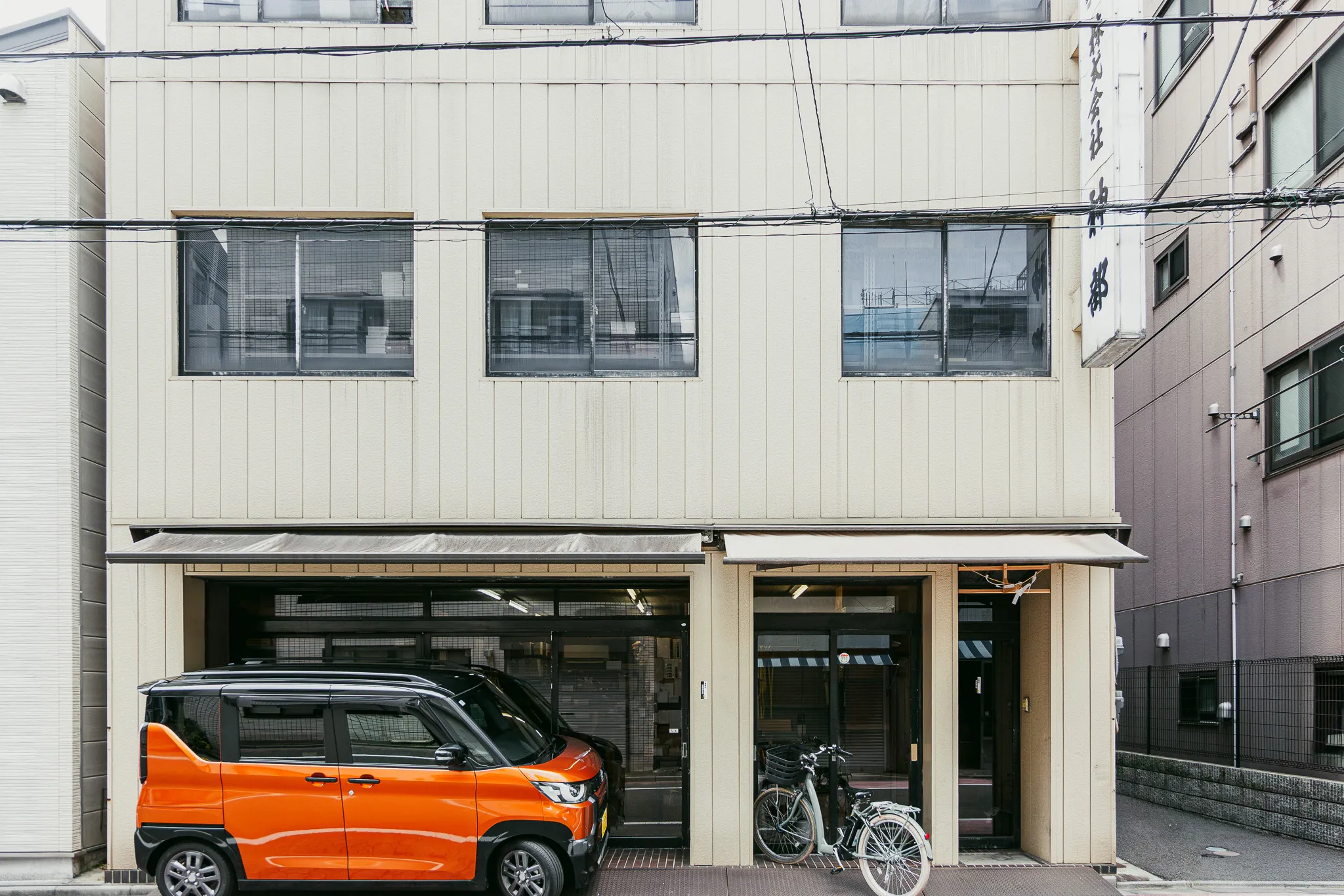 神部商店の外観